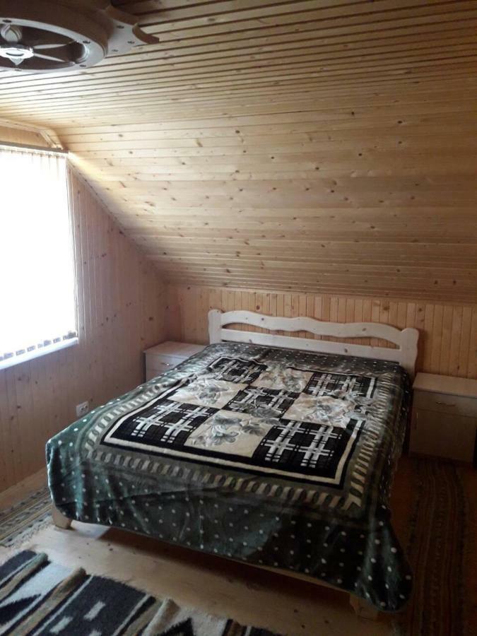 Садиба "Ековид" Krivorovnya Esterno foto